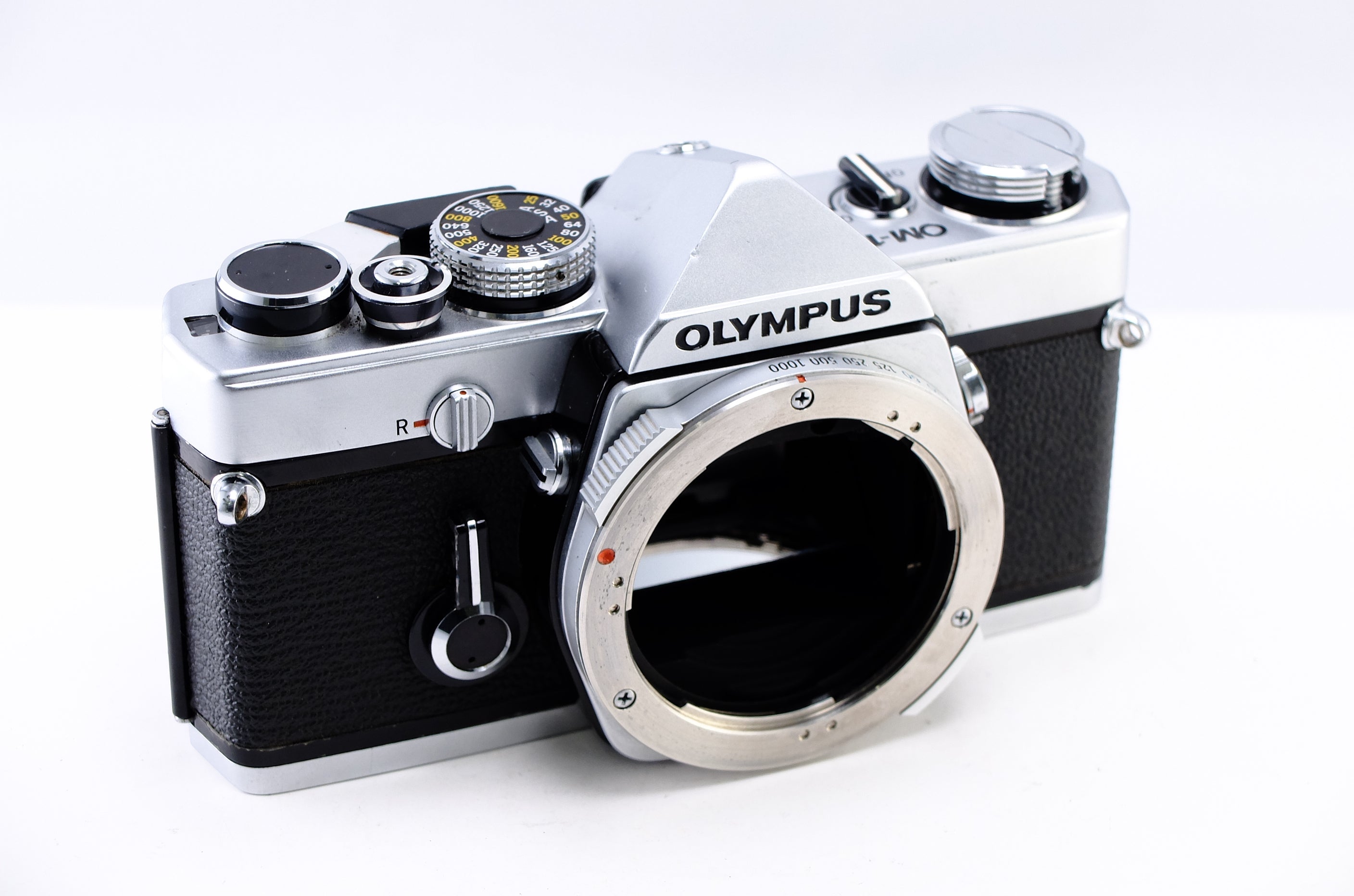 OLYMPUS】OM-1 (シルバー) + OM F.ZUIKO AUTO-S 50mm F1.8