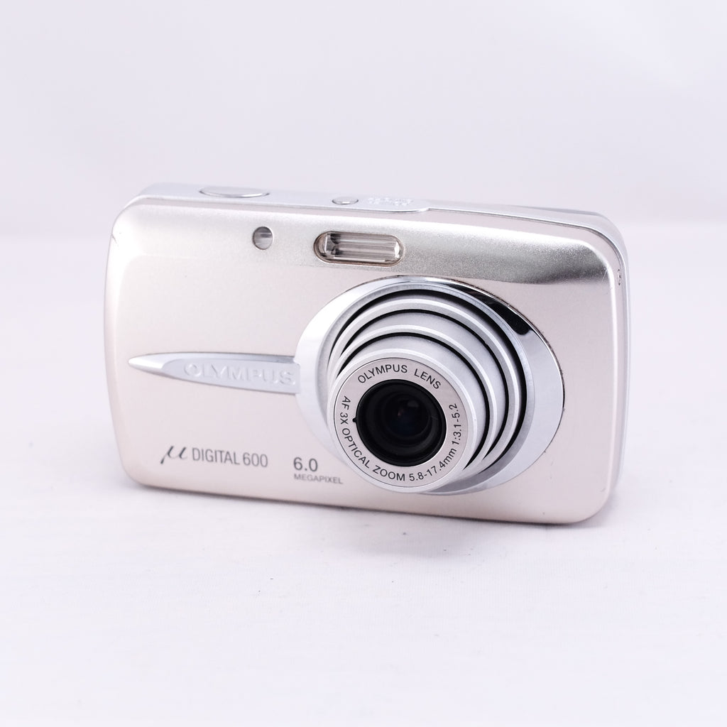 OLYMPUS μDIGITAL 600 (with memory card, battery, and charger)