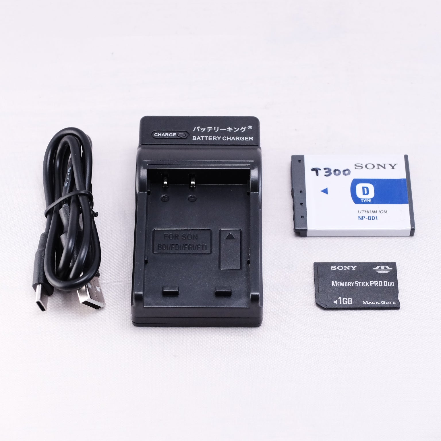 SONY Cyber-shot DSC-T300（メモリーカード&バッテリー/充電器付き）