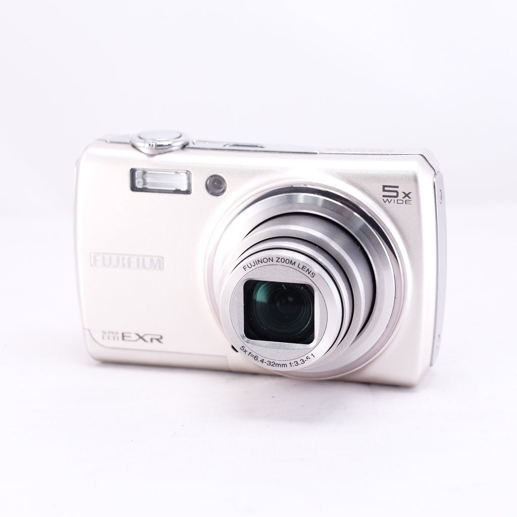 FUJIFILM FinePix F200EXR（メモリーカード&バッテリー/充電器付き）