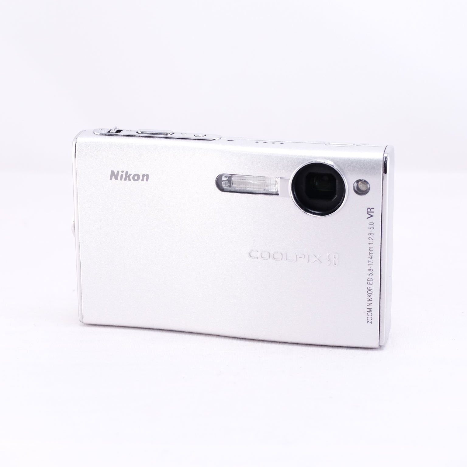 【Nikon】COOLPIX S8（メモリーカード&バッテリー/充電器付き）