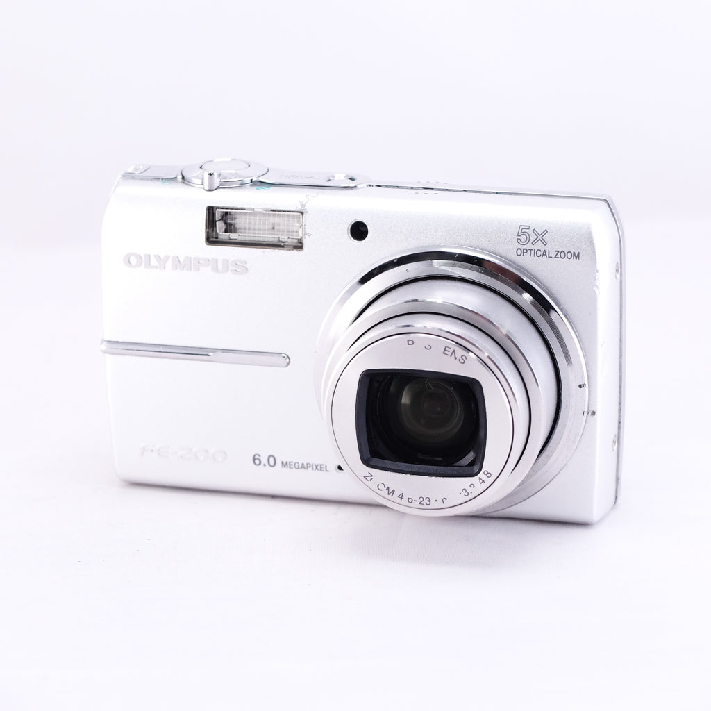 【OLYMPUS】CAMEDIA FE-200（メモリーカード&バッテリー/充電器付き）
