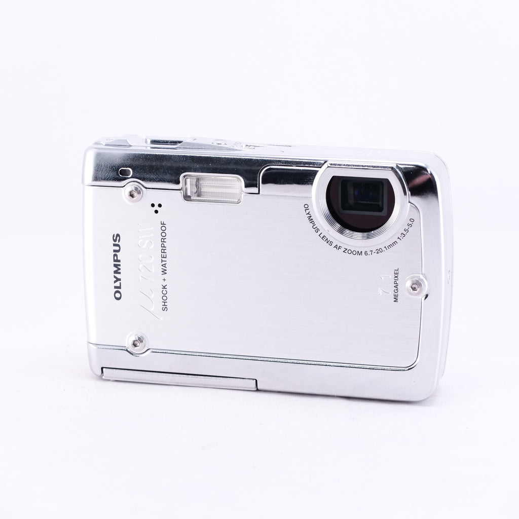 OLYMPUS μ720 SW（メモリーカード&バッテリー/充電器付き）