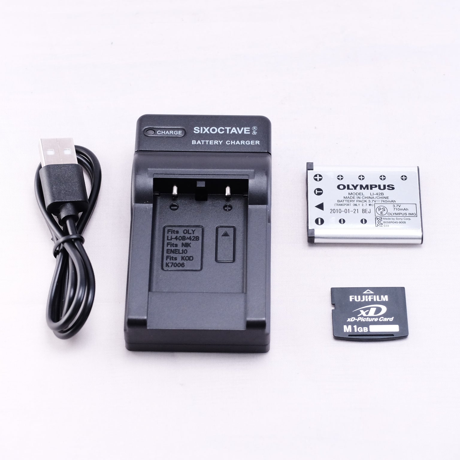 OLYMPUS μ720 SW（メモリーカード&バッテリー/充電器付き）