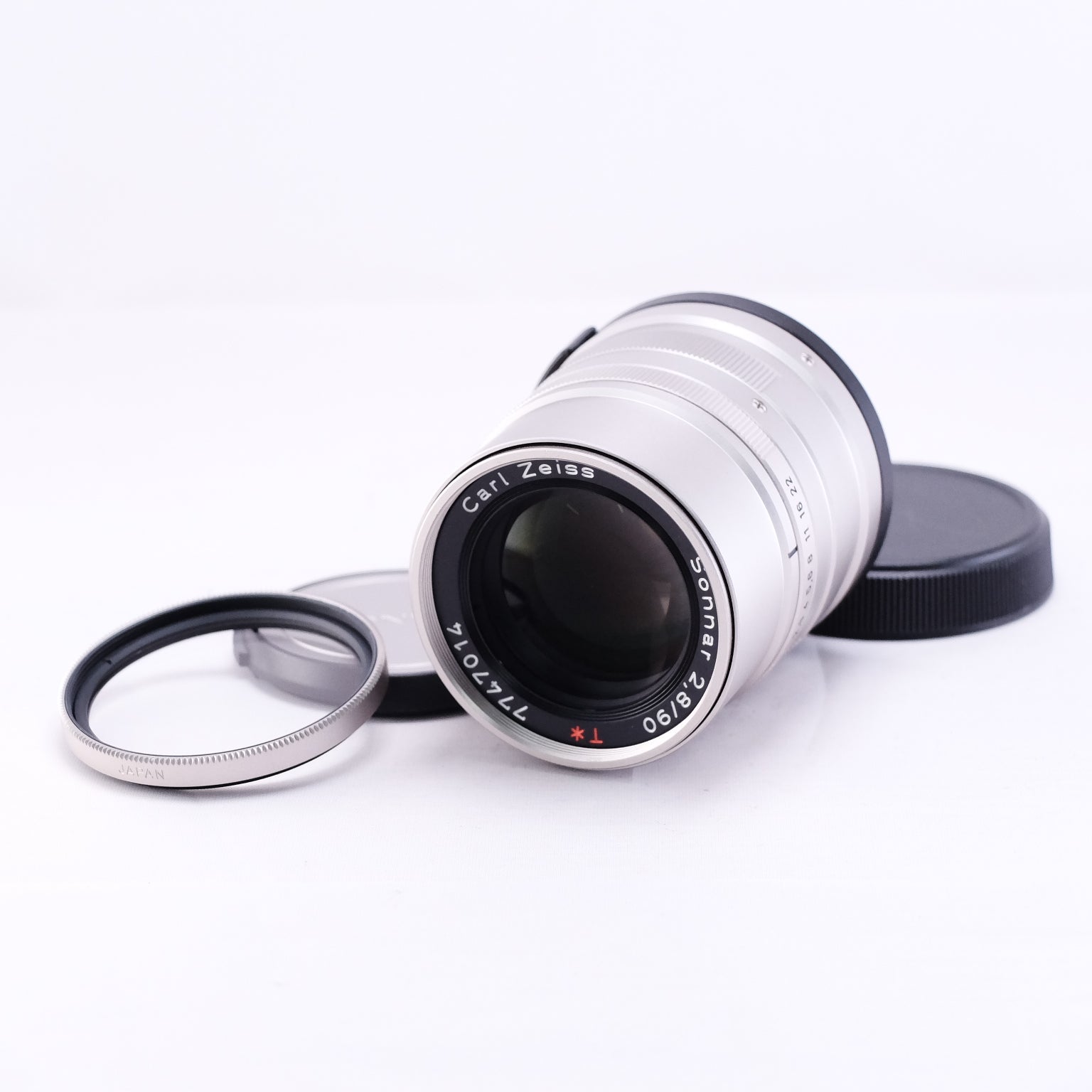 CONTAX  Sonnar T* 90mm F2.8 [G] 前後キャップ,フード,フィルター付属