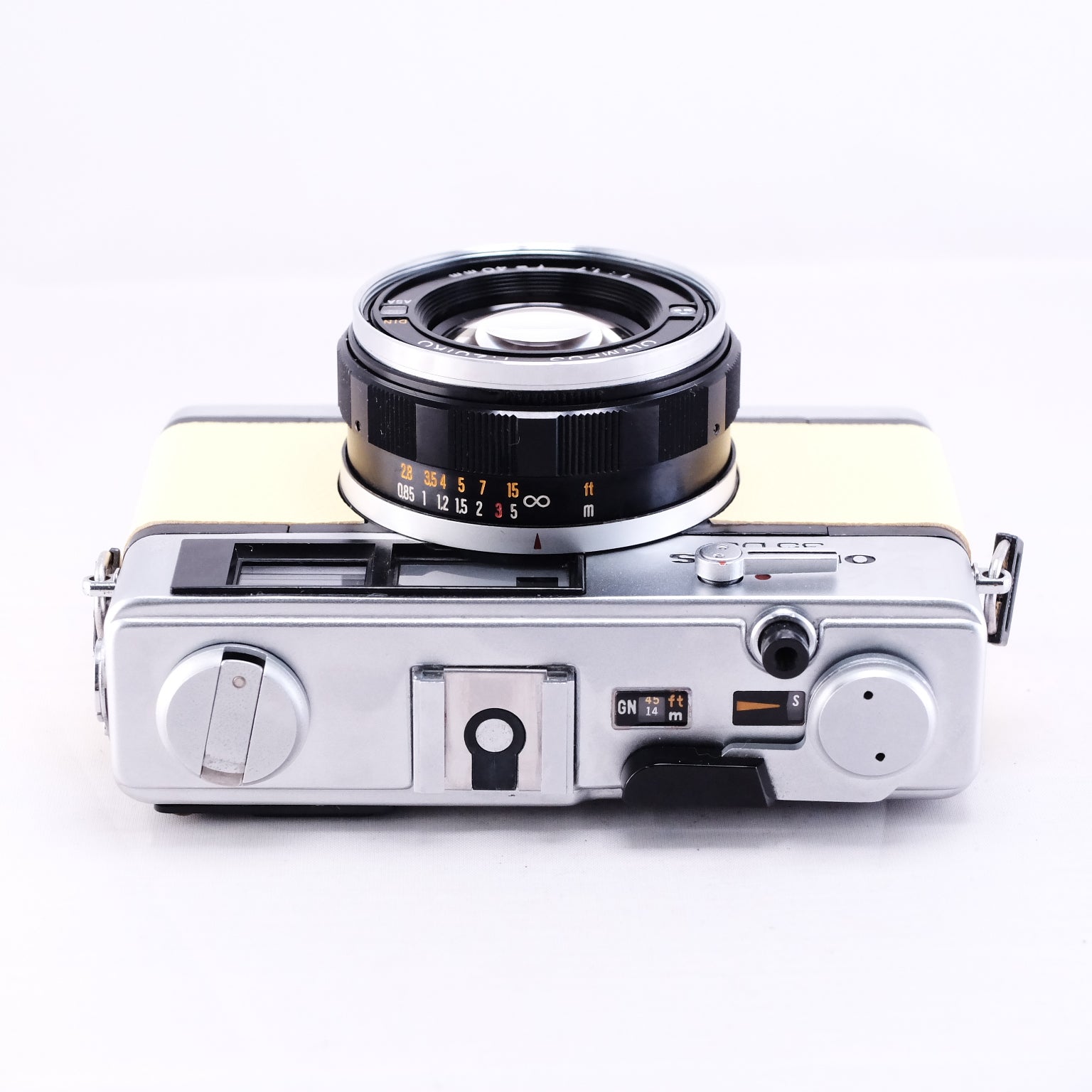 OLYMPUS 35DC (Egg Yellow)
