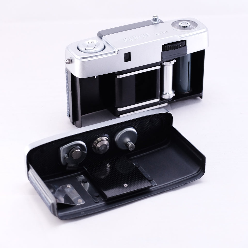 OLYMPUS PEN EE (Denim Blue) *Refurbished 