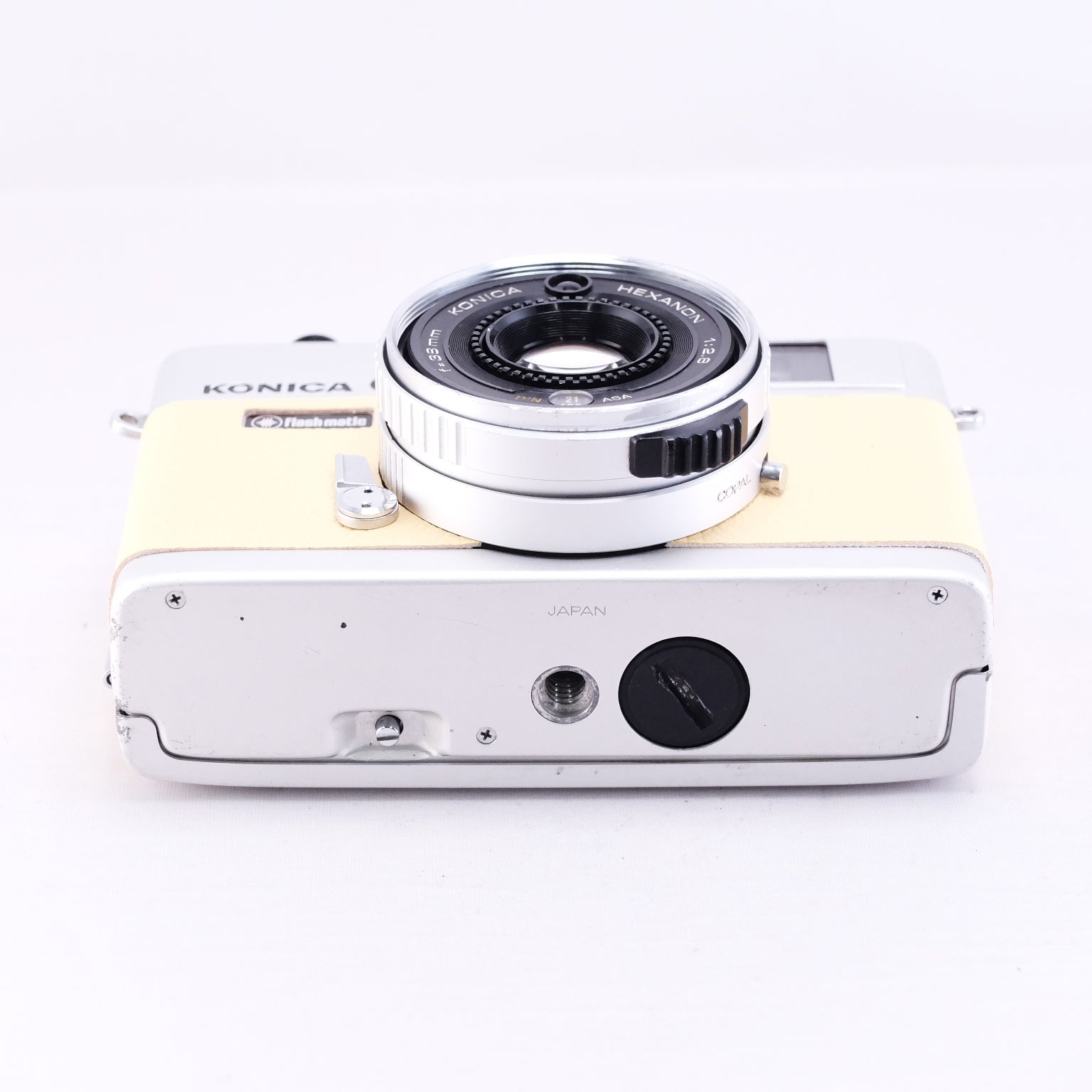 【整備品】KONICA C35 Flash matic  コニカ コニカ「KONICA C35 flash matic」分解・清掃・修理 | ヨッシー