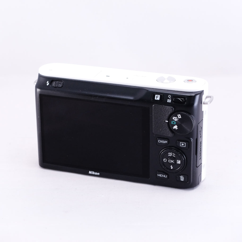 NIkon 1 J1（ホワイト）