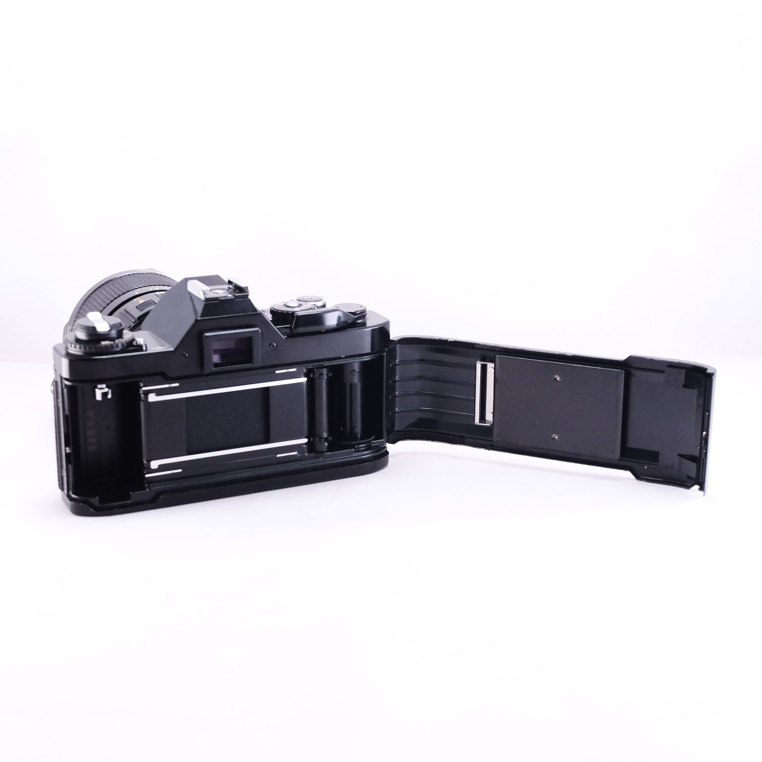 Canon AV-1 (Black) + New FD 50mm F2