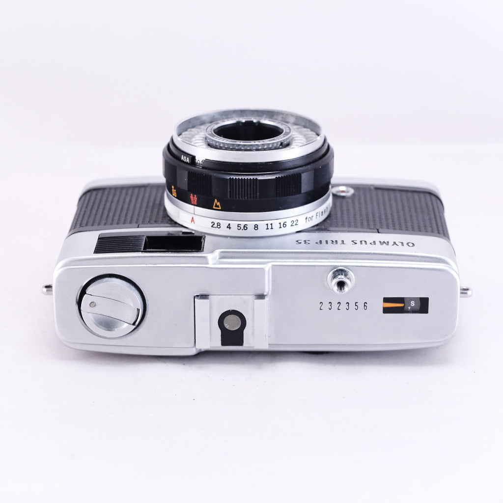 OLYMPUS TRIP35