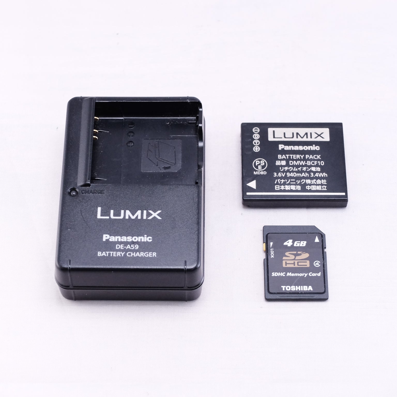 Panasonic LUMIX DMC-FT1（メモリーカード&バッテリー/充電器付き）