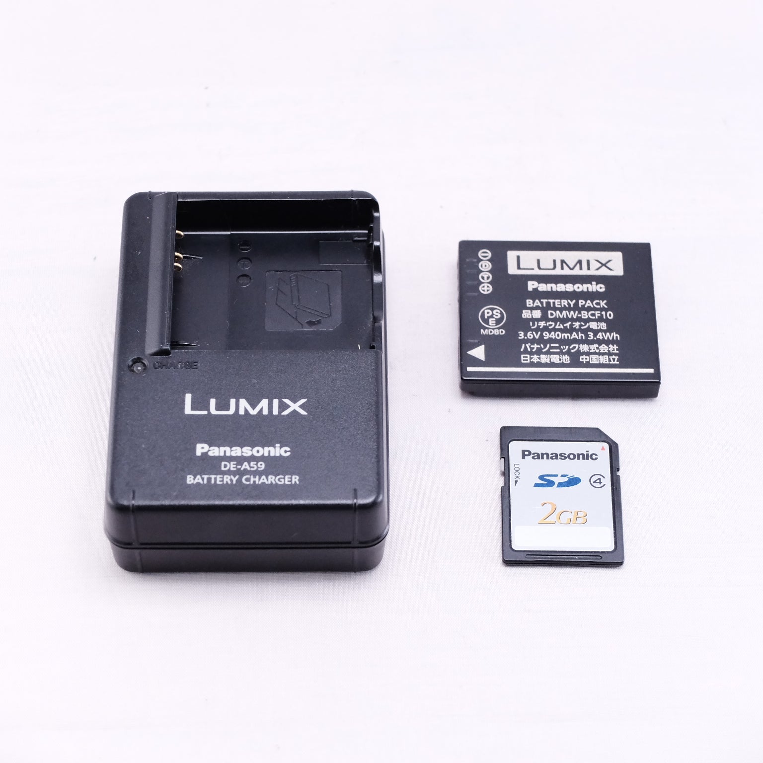 Panasonic LUMIX DMC-FX60（メモリーカード&バッテリー/充電器付き）