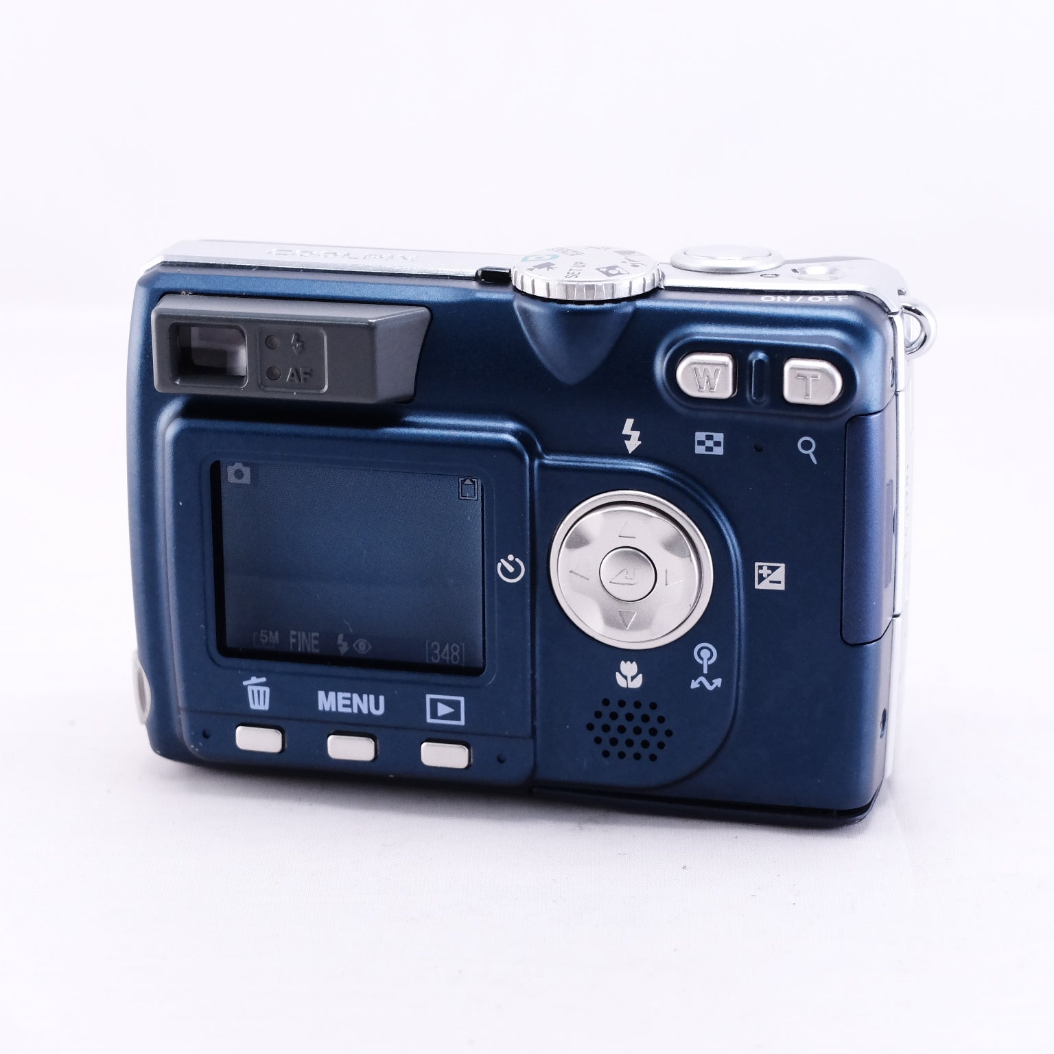 Nikon COOLPIX 5200（メモリーカード&バッテリー/充電器付き）