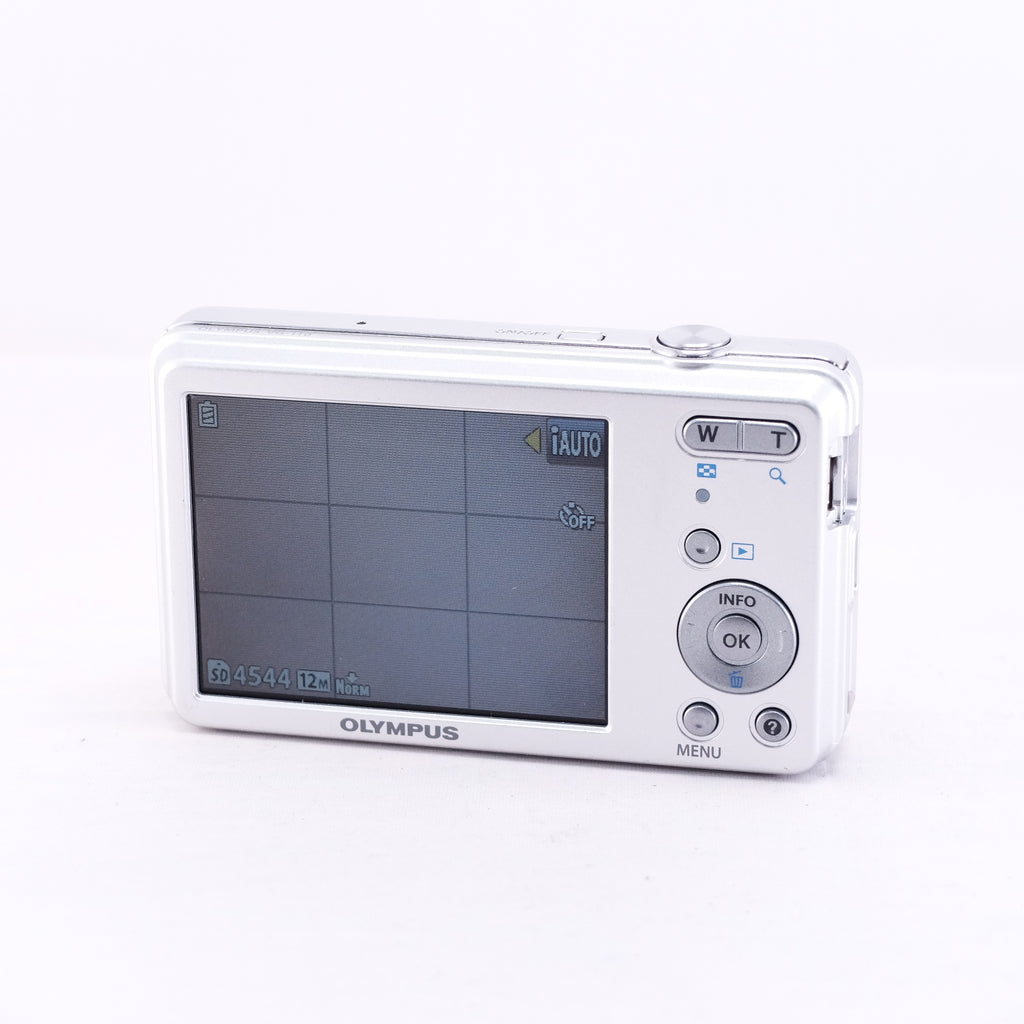 OLYMPUS VG-110 シルバー（メモリーカード&バッテリー/充電器付き）