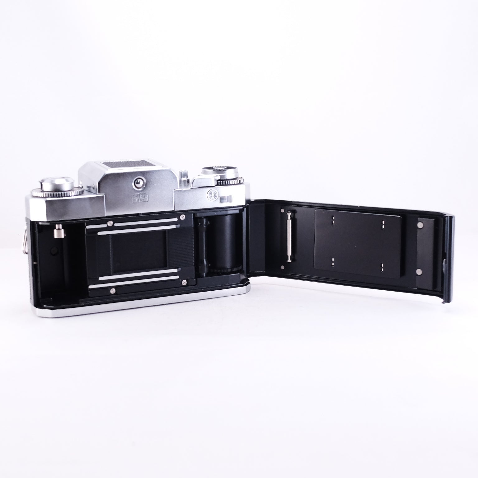 ZEISS IKON ICAREX 35 + Tessar 50mm F2.8