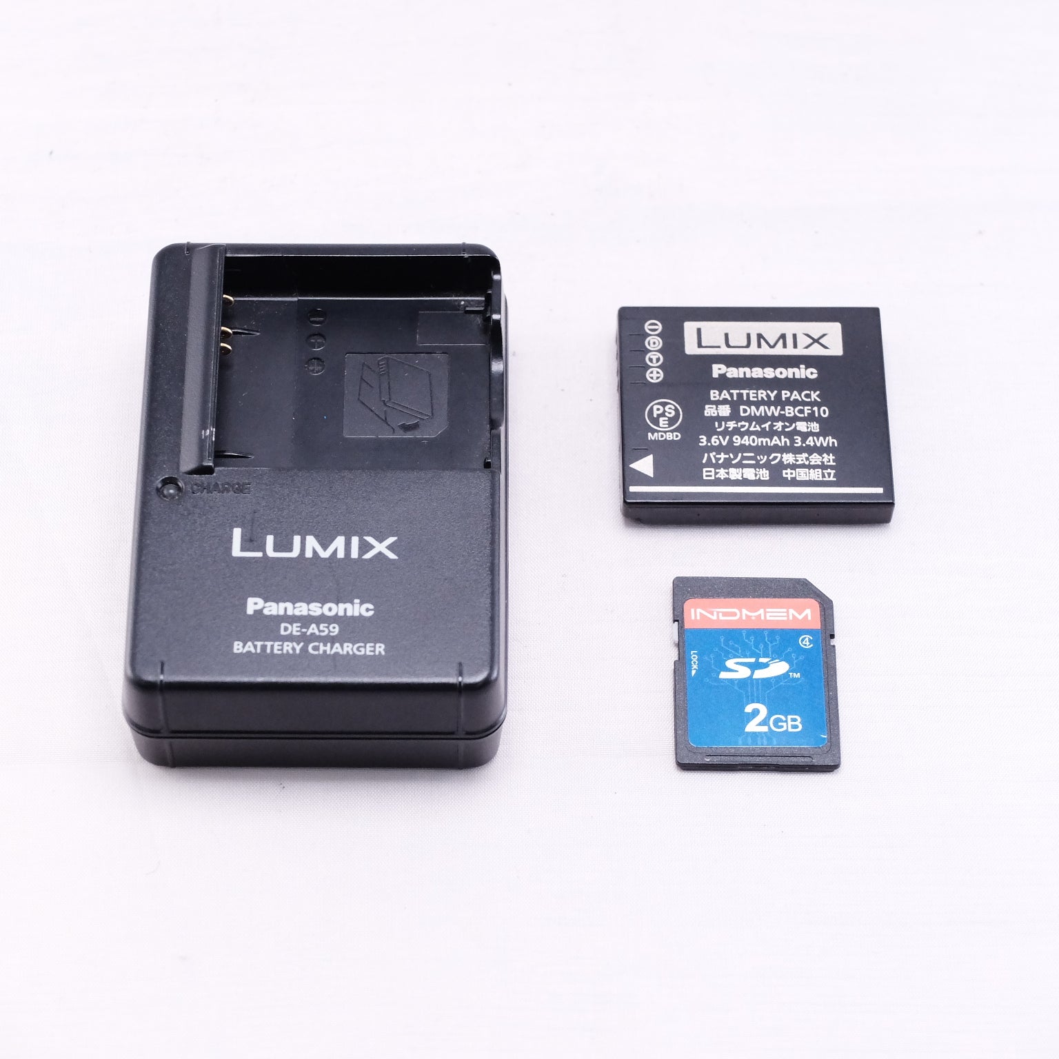 Panasonic LUMIX DMC-FX60（メモリーカード&バッテリー/充電器付き）