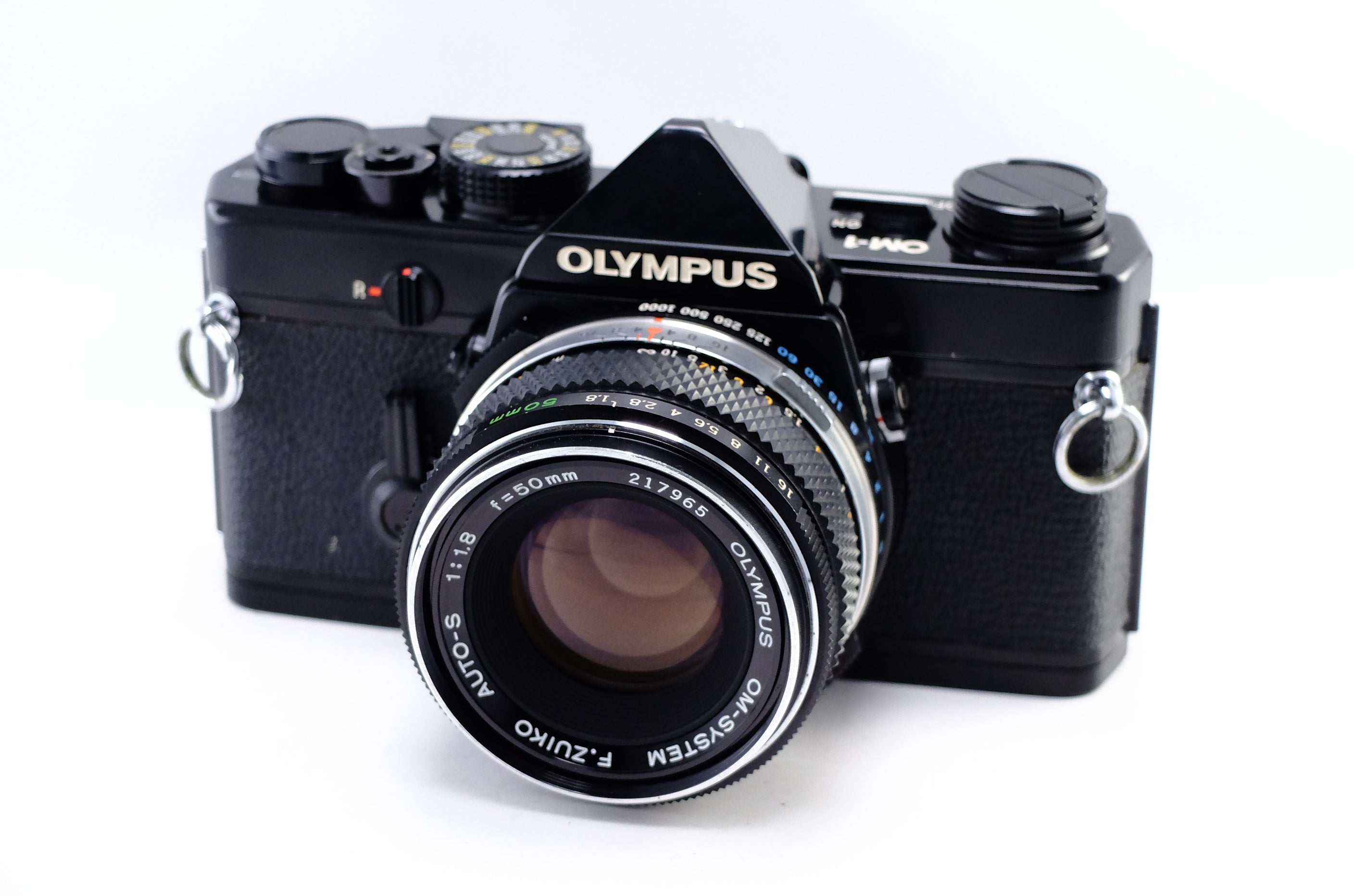 Olympus OM-1 + F.Zuiko Auto-S 1:1.8 50mm