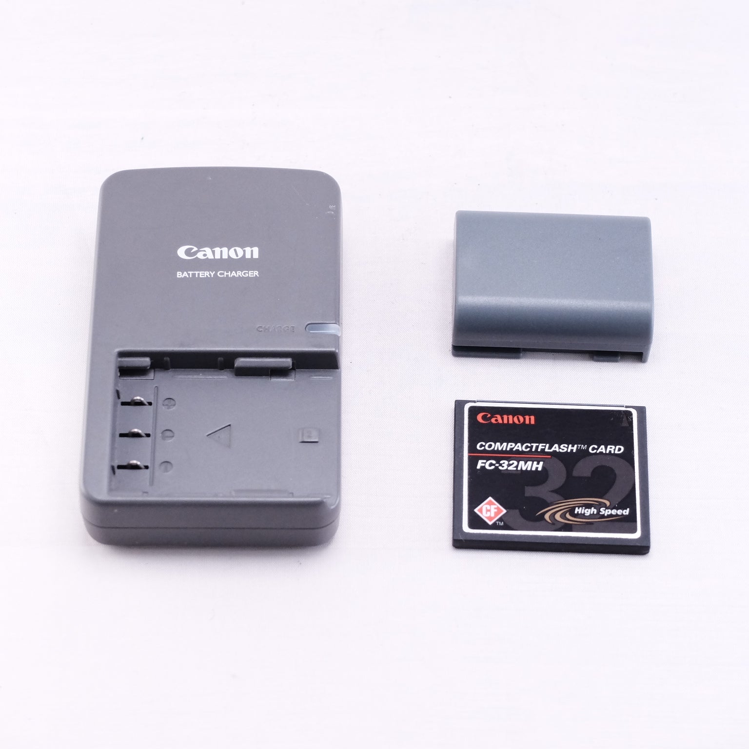 Canon PowerShot S30（メモリーカード&バッテリー/充電器付き）