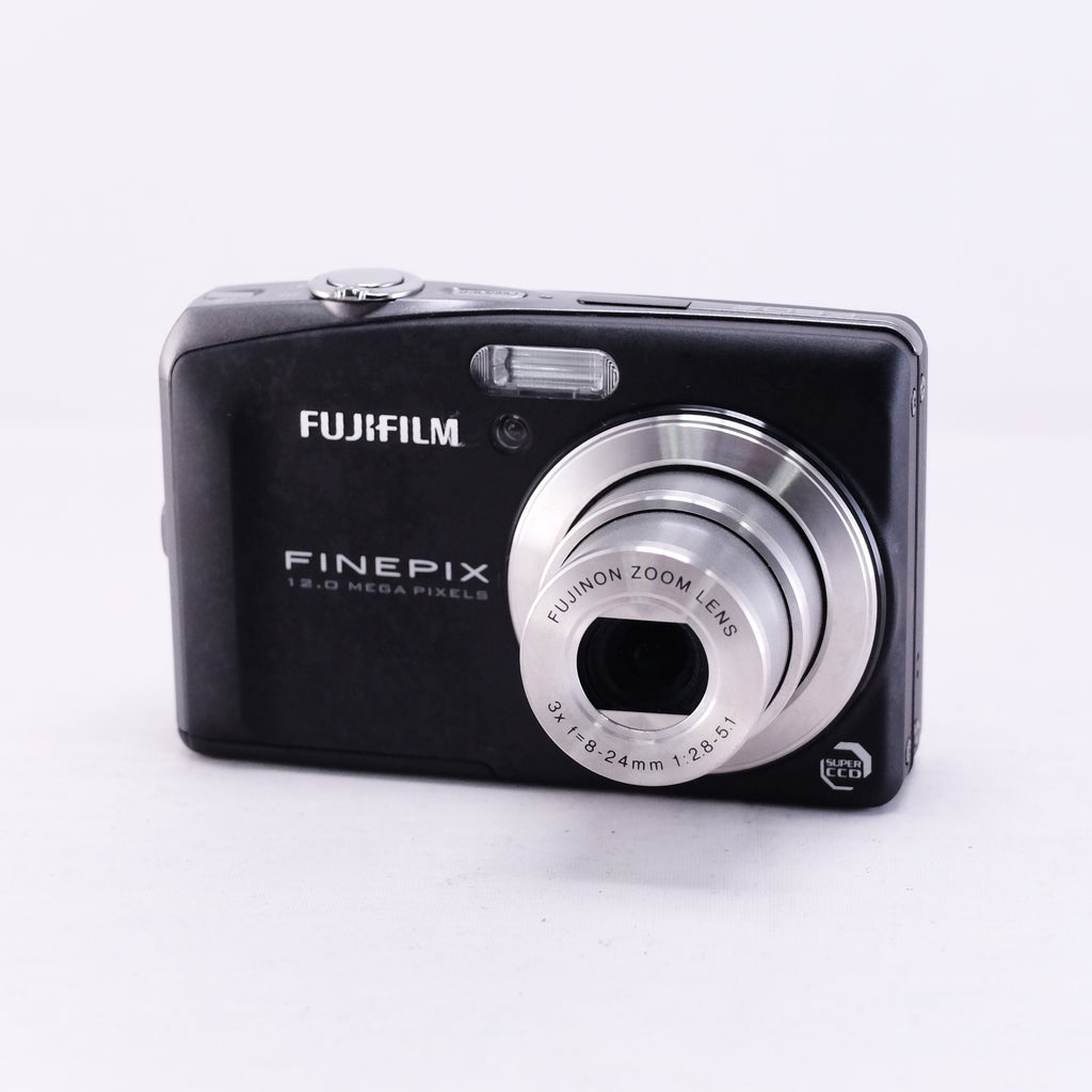 FUJIFILM FinePix F60fd（メモリーカード&バッテリー/充電器付き）