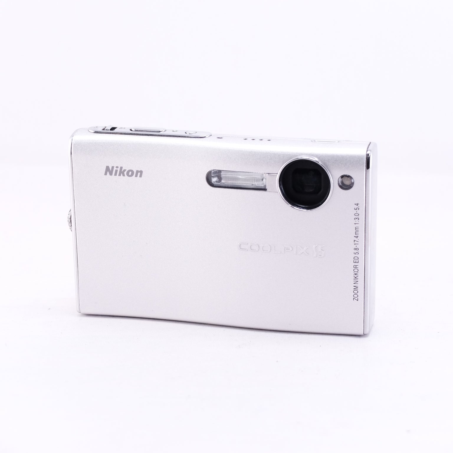 Nikon COOLPIX S5 (with memory card, battery, and charger)