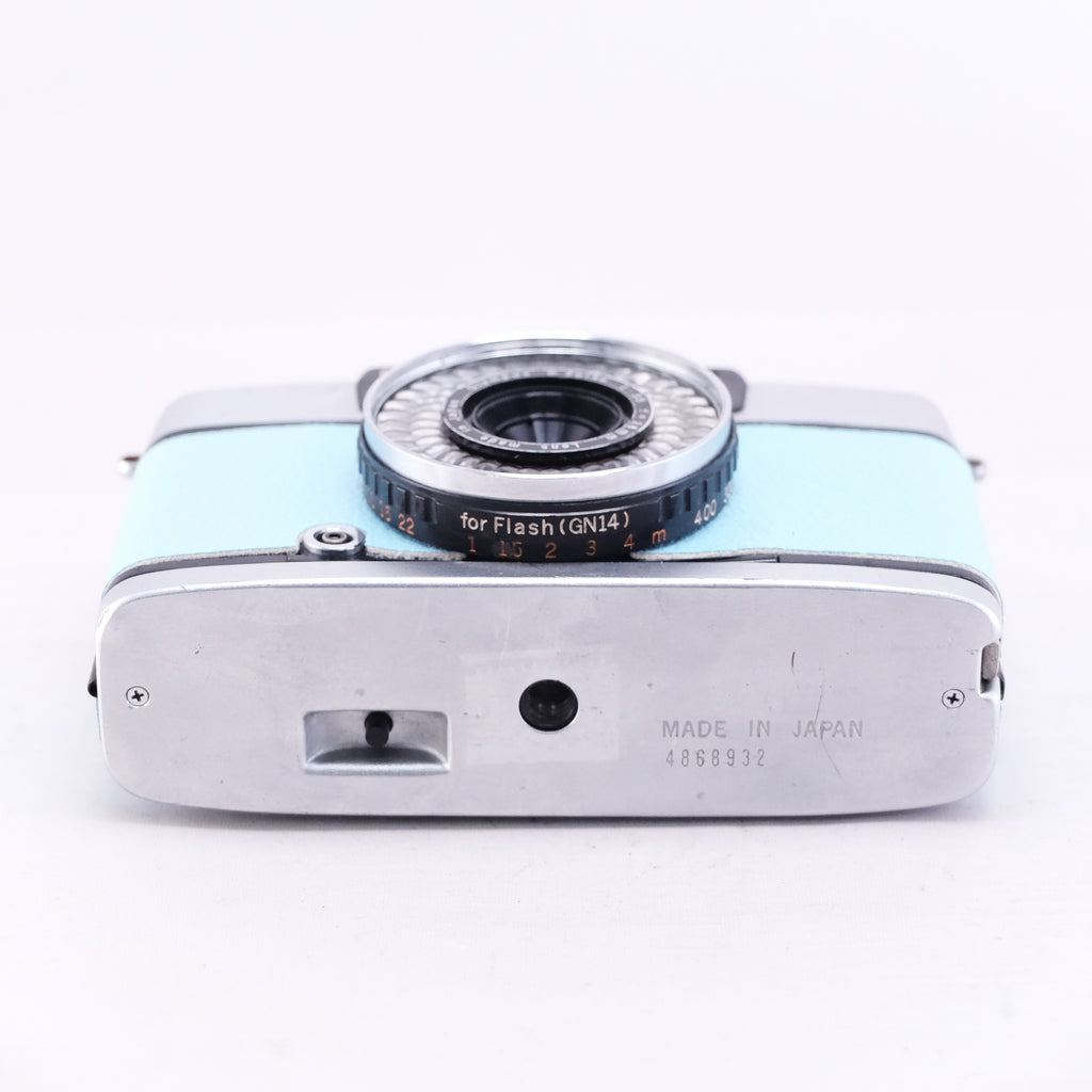 OLYMPUS PEN EE-3 (Light Blue)